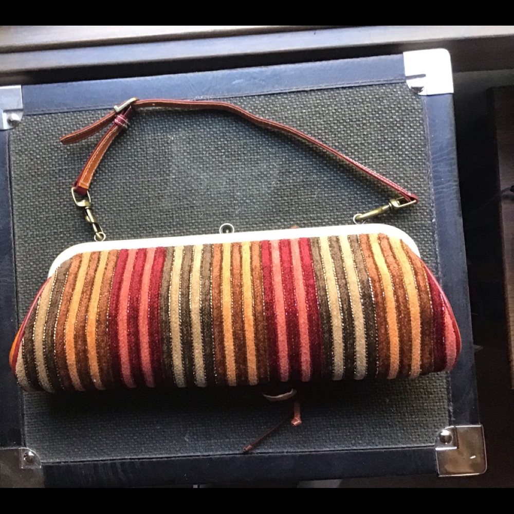 An Isabella Fiore Mini Carpetbag - Picture 2 of 5